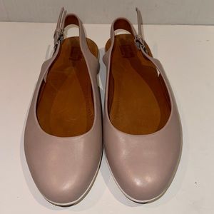 Fitflop Sarita Sling Back Flats Women Size 6 Leather Sandals Blush Pink